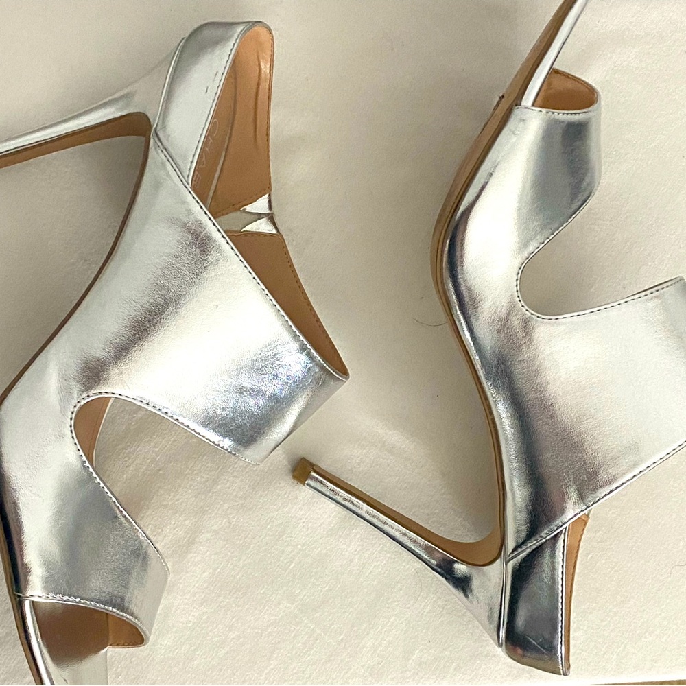 Beautiful Charles by Charles David Mules/Sandals. Size 10. Like new.